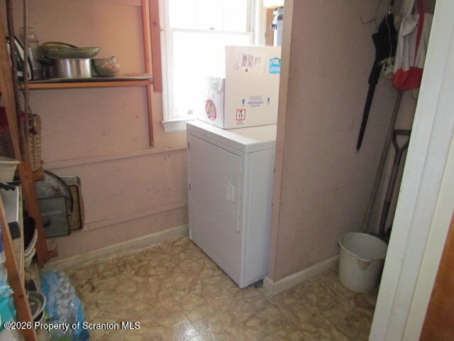 691 Madisonville Road Moscow, PA 18444 - Photo 12 of 33 a bathroom with a sink and toilet