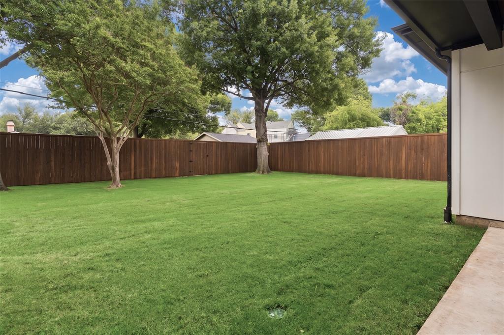 3452 Timberview Road Dallas, TX 75229 - Photo 4 of 40