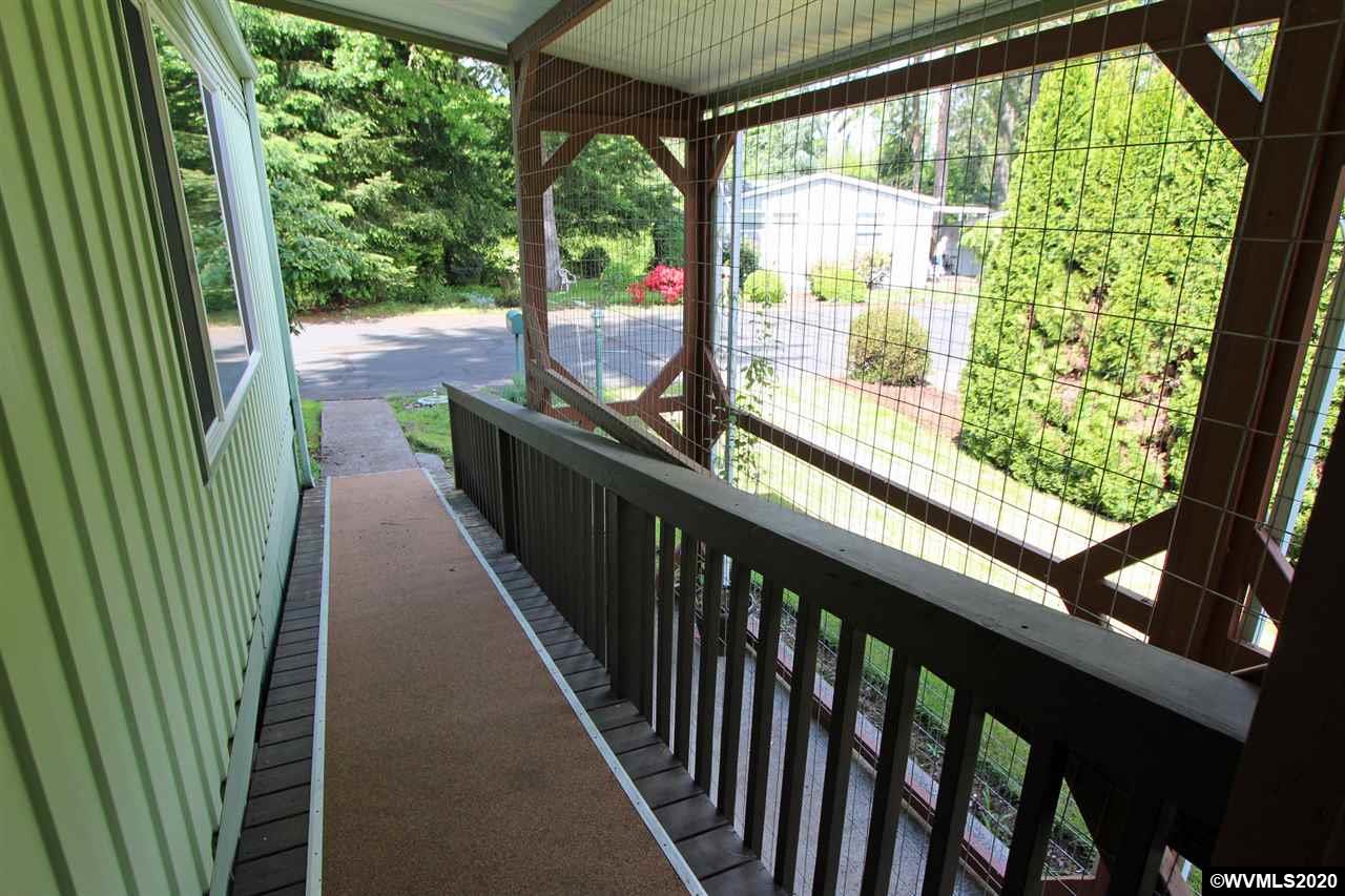 33125 White Oak Road, Unit 2 Corvallis, OR 97333 - Photo 5 of 34 Gallery Image 5