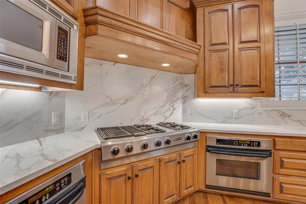 2216 Kings Pass Heath, TX 75032 - Photo 12 of 40
