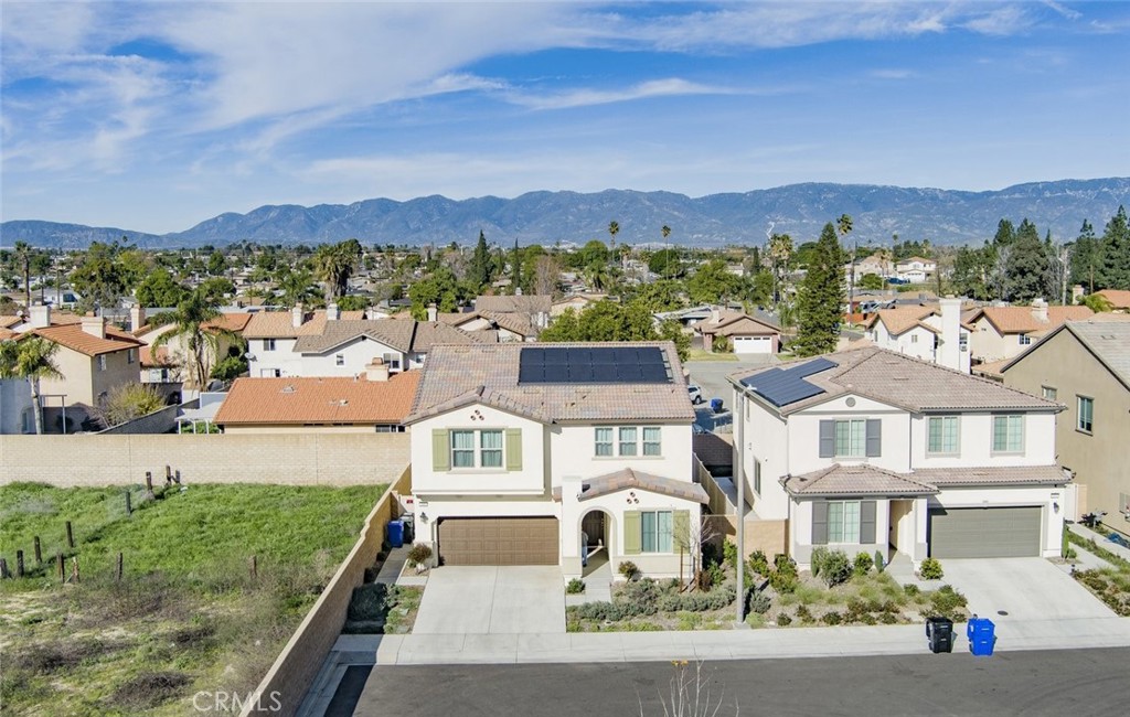 340 Lilly Rialto, CA 92376 - Photo 2 of 50