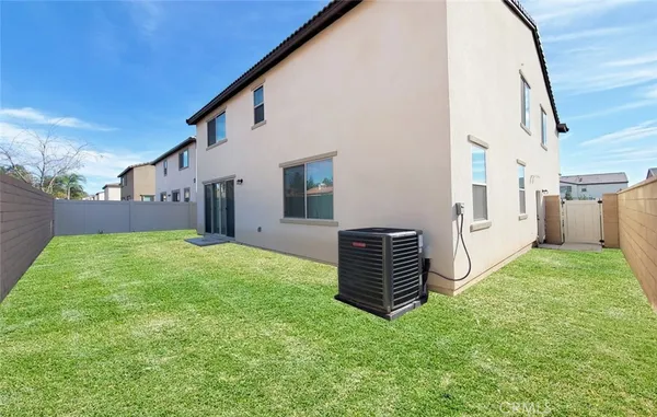 $715,000 | 340 Lilly, Rialto, CA 92376