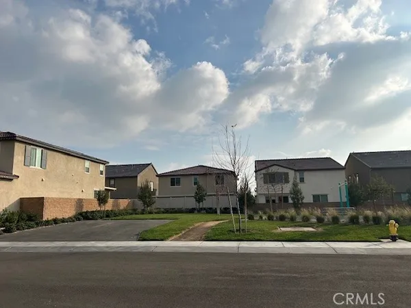 $715,000 | 340 Lilly, Rialto, CA 92376