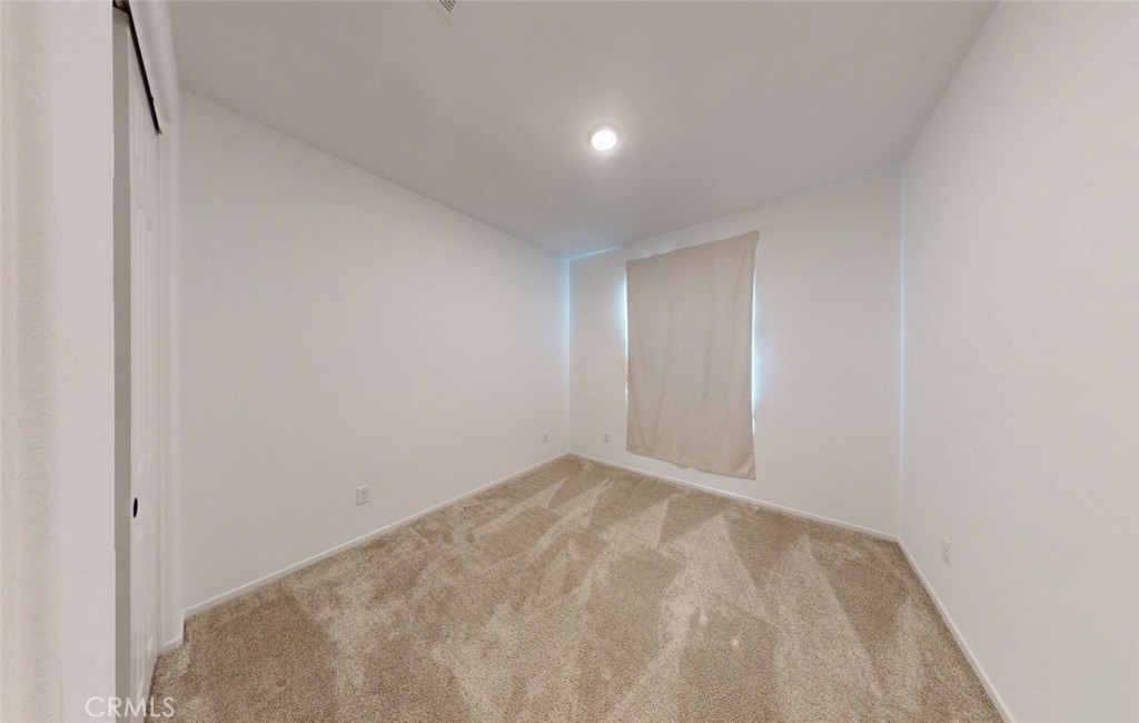 340 Lilly Rialto, CA 92376 - Photo 8 of 50 a view of room