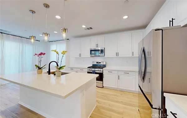 $715,000 | 340 Lilly, Rialto, CA 92376