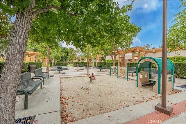 $1,170,000 | 19 Dartmouth, Irvine, CA 92612