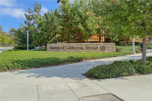 $1,170,000 | 19 Dartmouth, Irvine, CA 92612