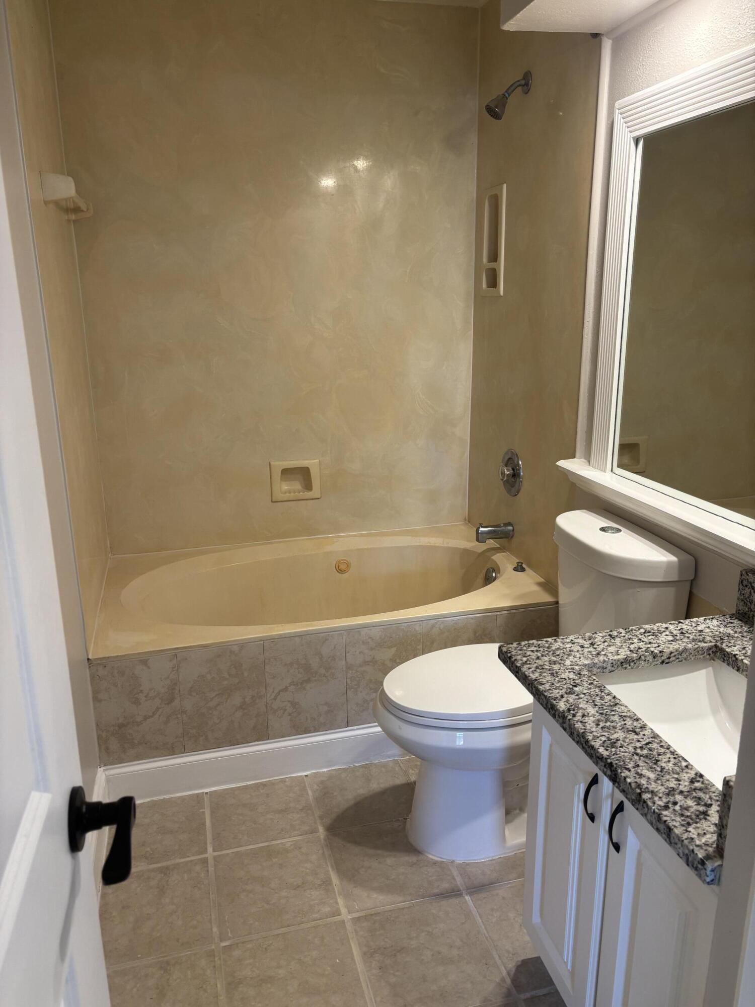 380 Southwest Undallo Road Port St. Lucie, FL 34953 - Photo 11 of 16 2nd bathroom