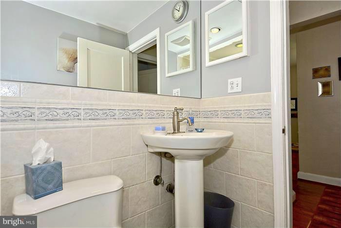 2306 Homestead Drive Silver Spring, MD 20902 - Photo 8 of 20 Bath