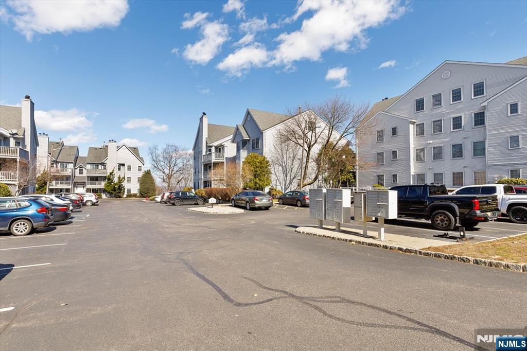 2 Crystal Lane, Unit 294 Paterson, NJ 07501 - Photo 29 of 30