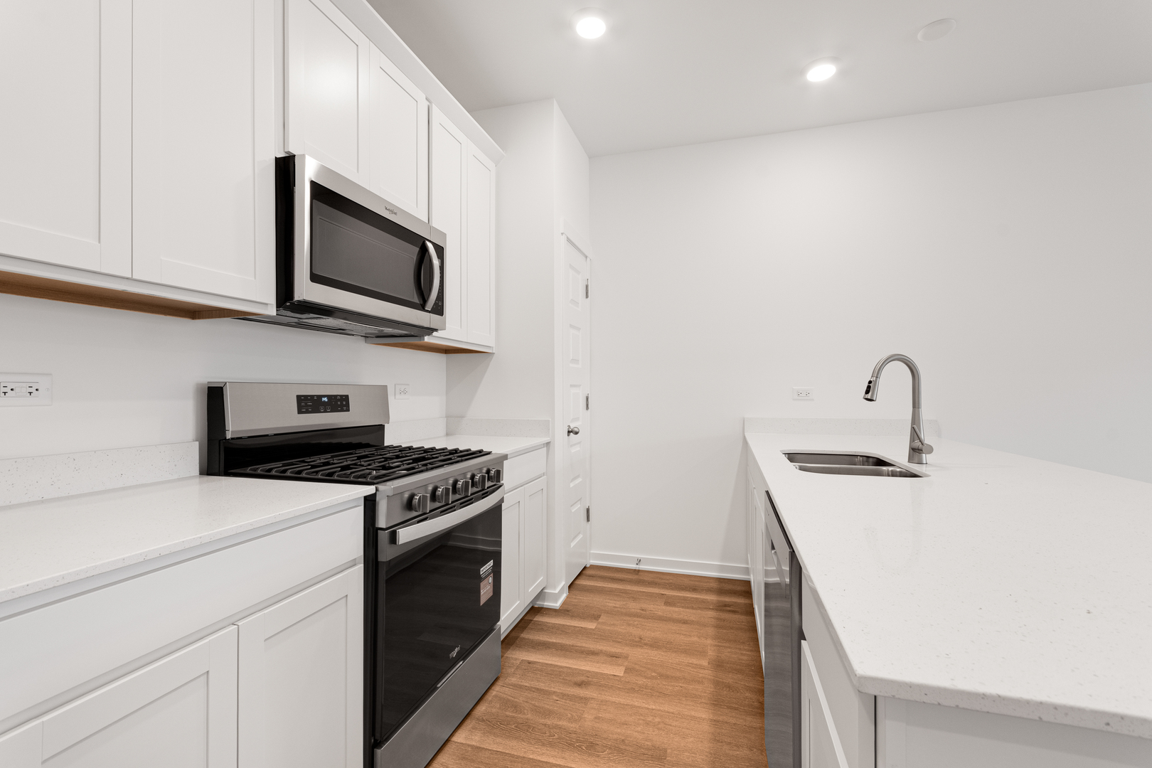 2134 Bodega Road Oswego, IL 60543 - Photo 10 of 25 Gallery Image 10