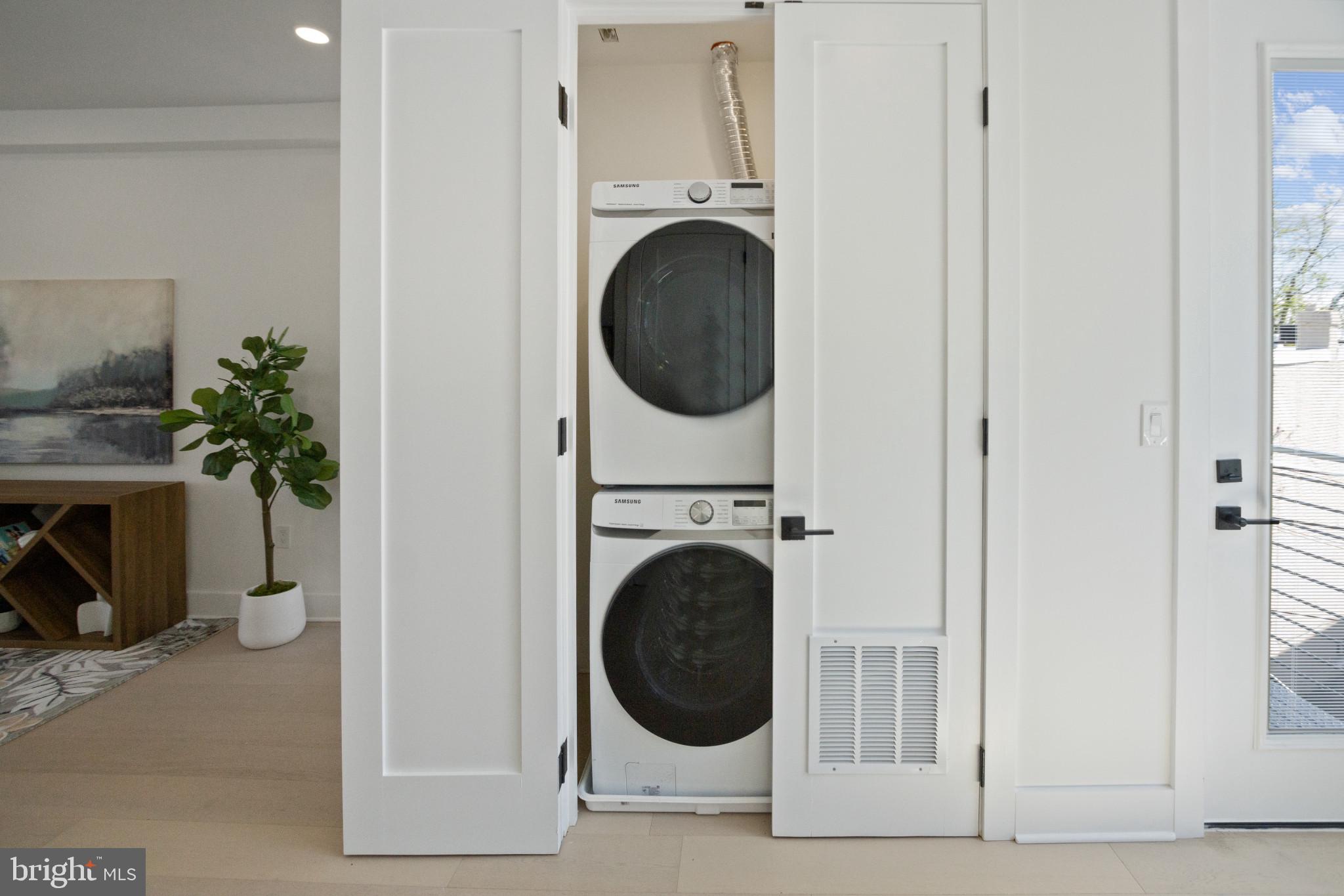 623 Florida Avenue Northeast, Unit PH2 Washington, DC 20002 - Photo 27 of 32 Washer and dryer