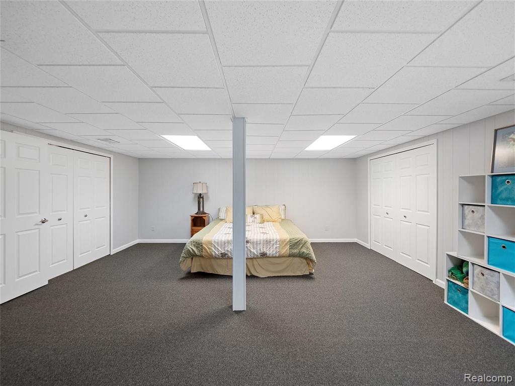 21311 Metroview Road Farmington Hills, MI 48335 - Photo 53 of 78