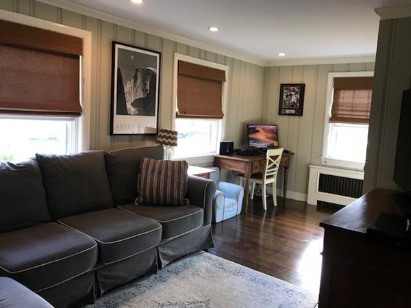 2 Crosby Road Wakefield, MA 01880 - Photo 5 of 17 Gallery Image 5