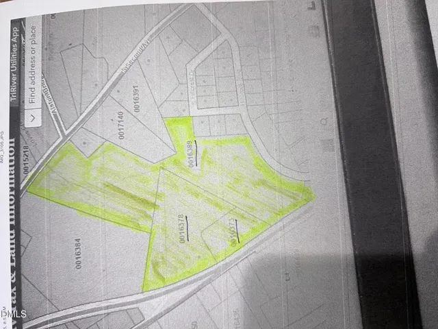 a close view of gate