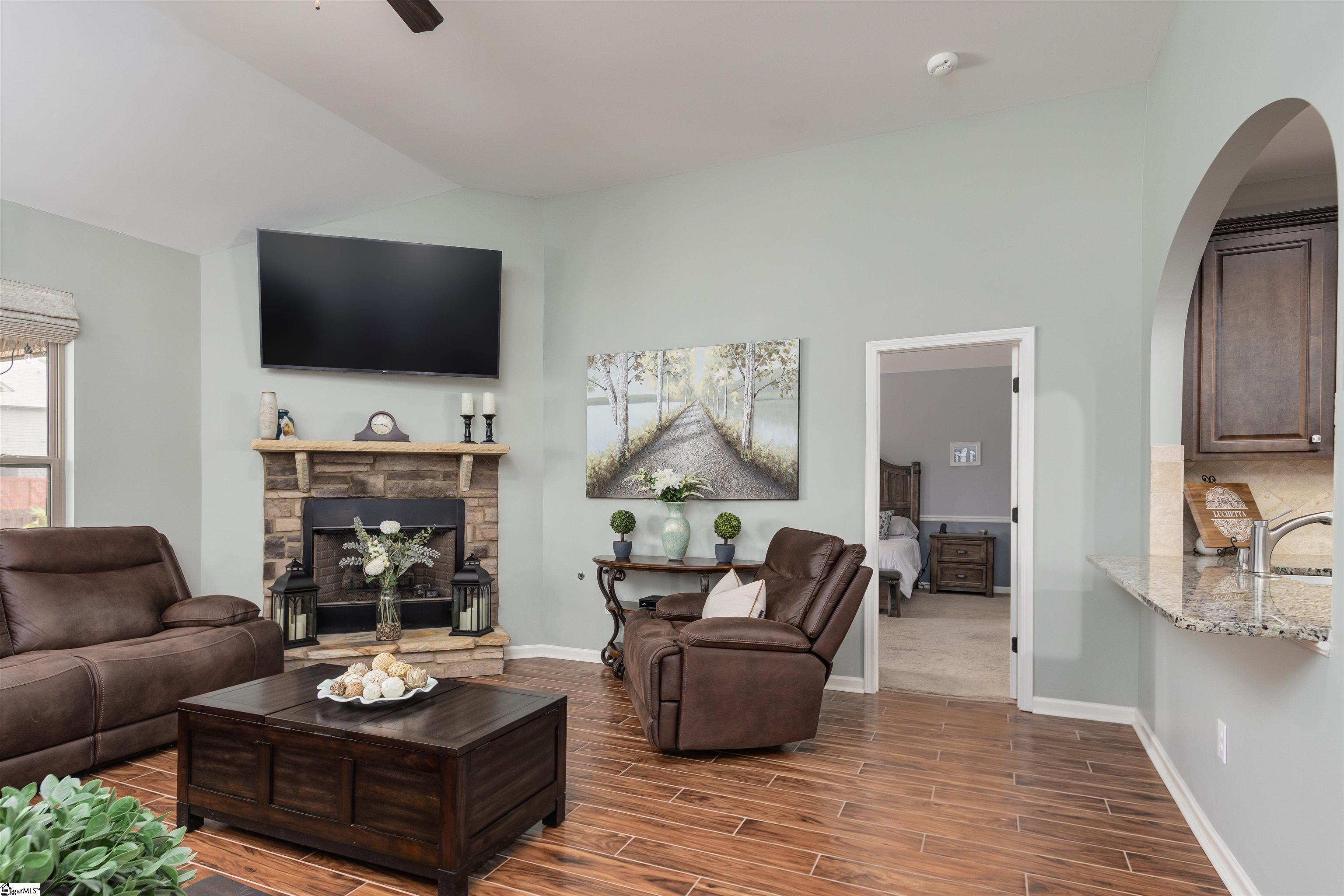 105 Verdana Court Simpsonville, SC 29680 - Photo 13 of 36