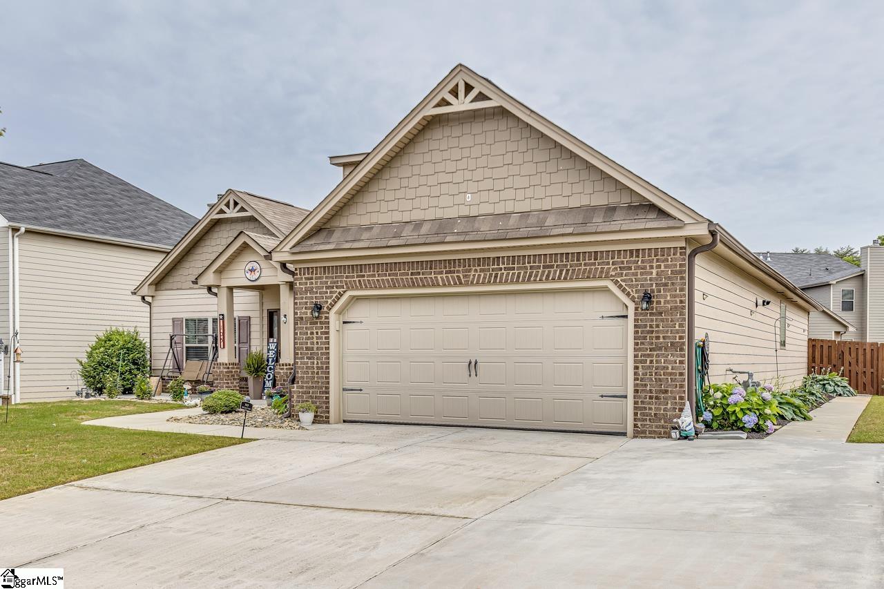 105 Verdana Court Simpsonville, SC 29680 - Photo 4 of 36