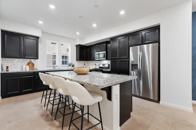 $888,000 | 16330 Ridgehaven Drive, Unit 802, Castro Valley, CA 94578