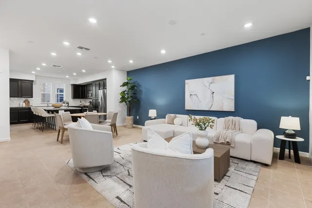 $888,000 | 16330 Ridgehaven Drive, Unit 802, Castro Valley, CA 94578