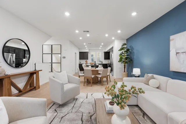 $888,000 | 16330 Ridgehaven Drive, Unit 802, Castro Valley, CA 94578