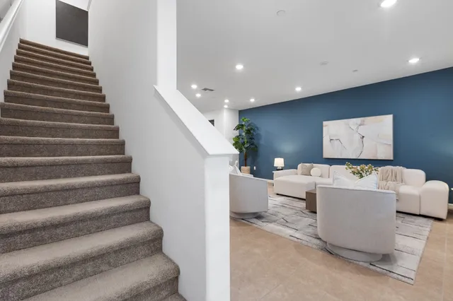 $888,000 | 16330 Ridgehaven Drive, Unit 802, Castro Valley, CA 94578