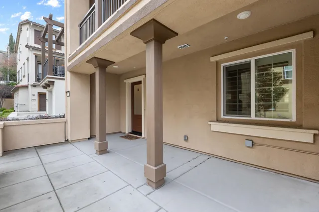 $888,000 | 16330 Ridgehaven Drive, Unit 802, Castro Valley, CA 94578