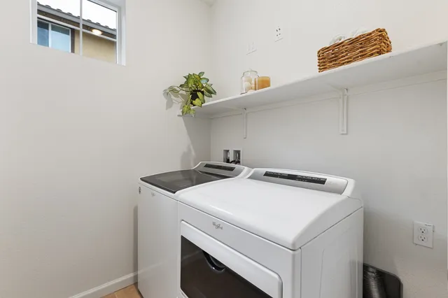 $888,000 | 16330 Ridgehaven Drive, Unit 802, Castro Valley, CA 94578