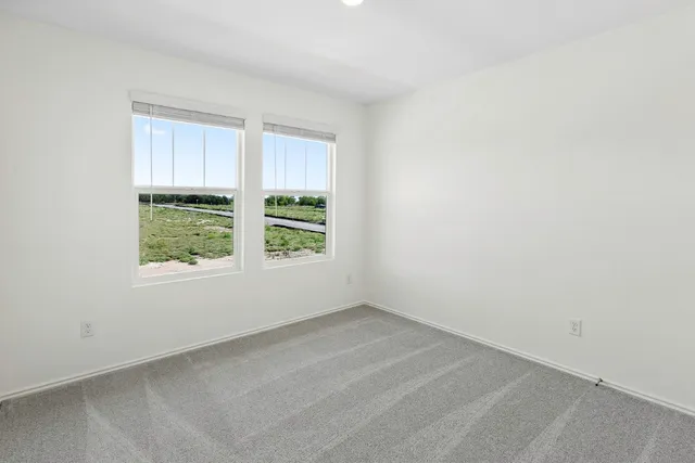 $1,895 | 331 Bugbee, Kyle, TX 78640