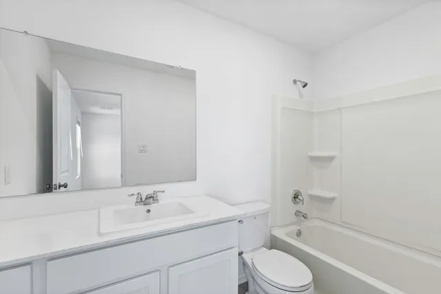 $1,895 | 331 Bugbee, Kyle, TX 78640