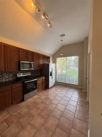 $1,900 | 5007 Pine Prairie Lane, Houston, TX 77345