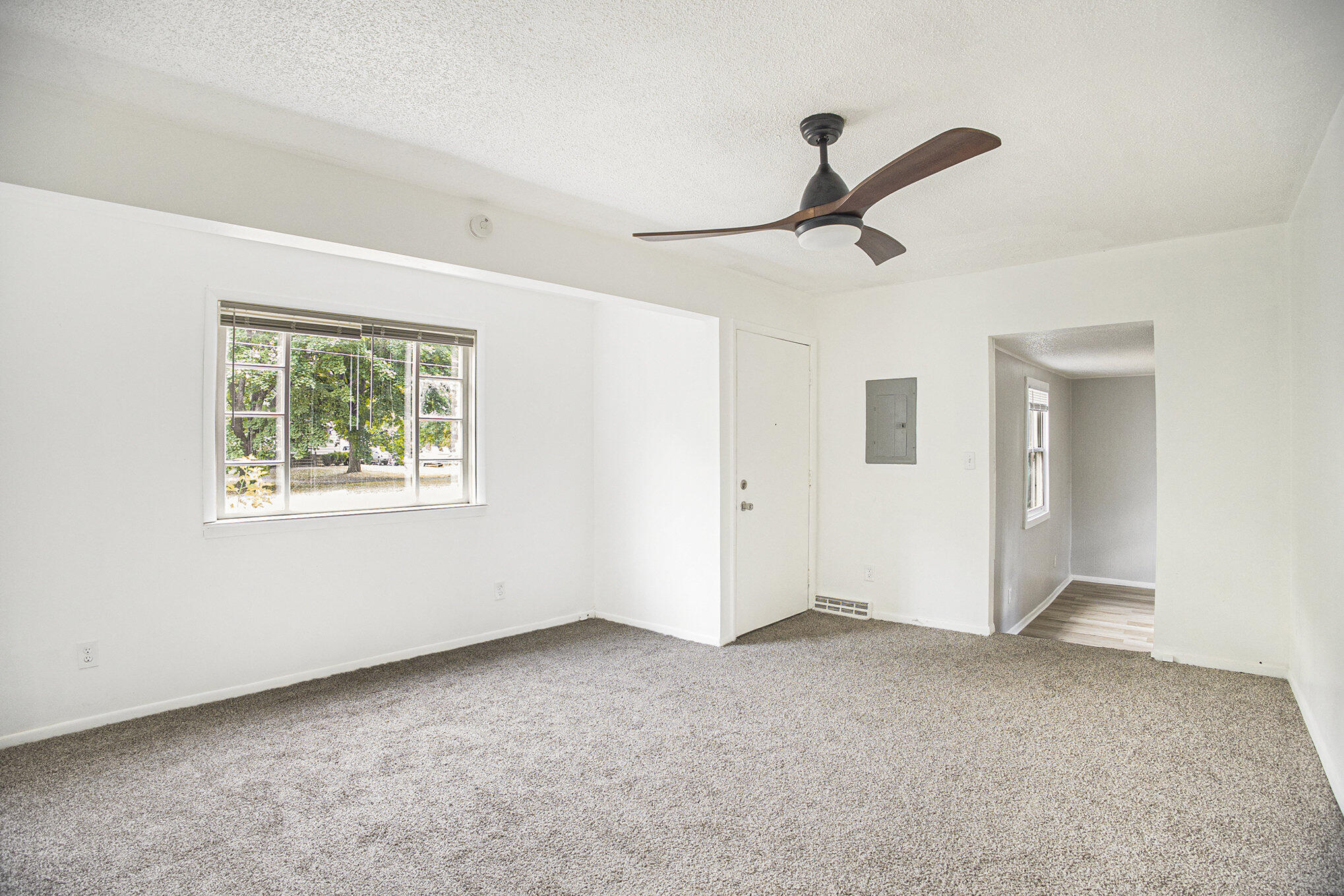 1535 Debaker Road Muskegon, MI 49442 - Photo 6 of 25 006_42a5306