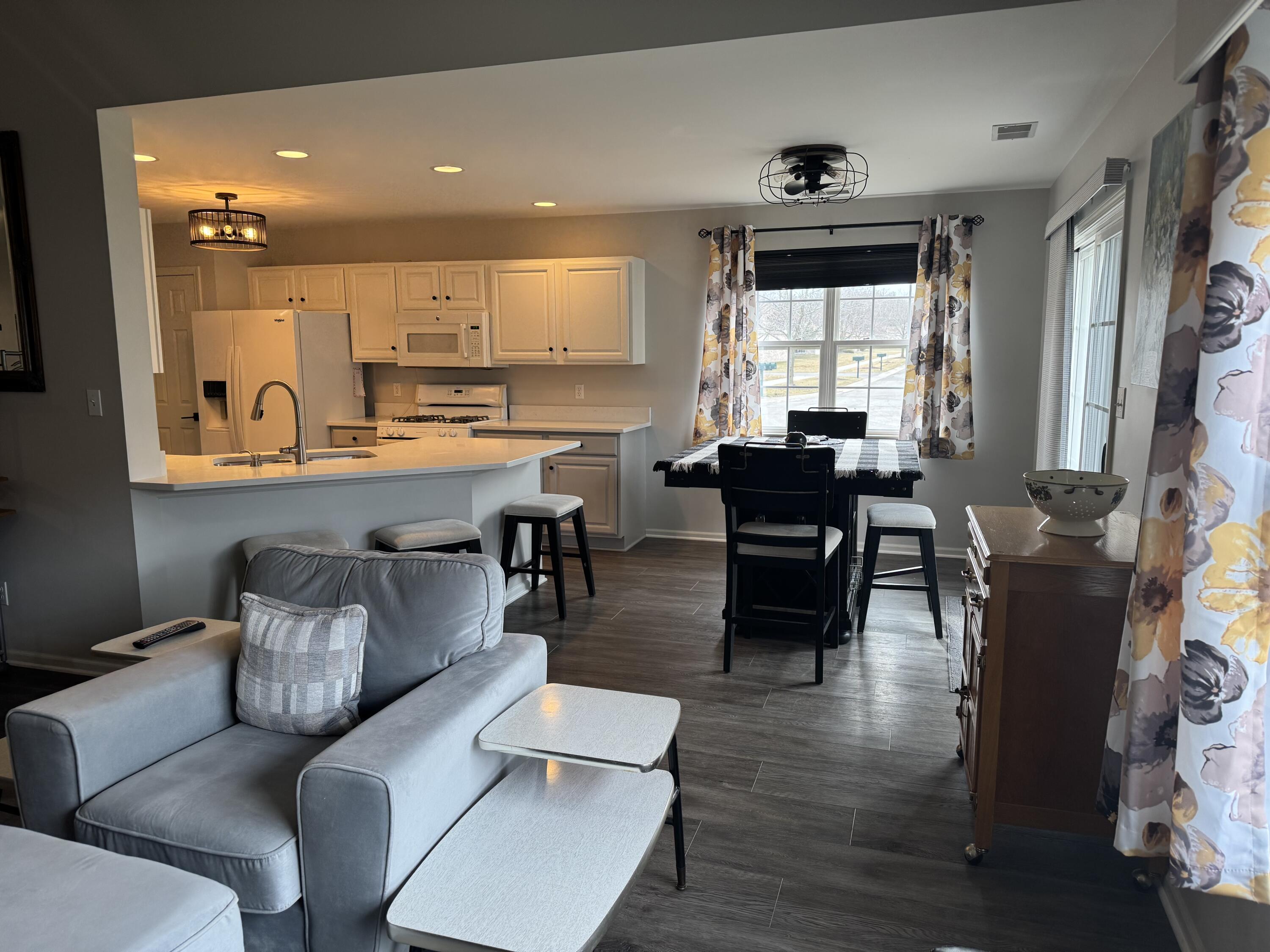 1030 Easy Street, Unit A Crown Point, IN 46307 - Photo 4 of 24 3000x2250