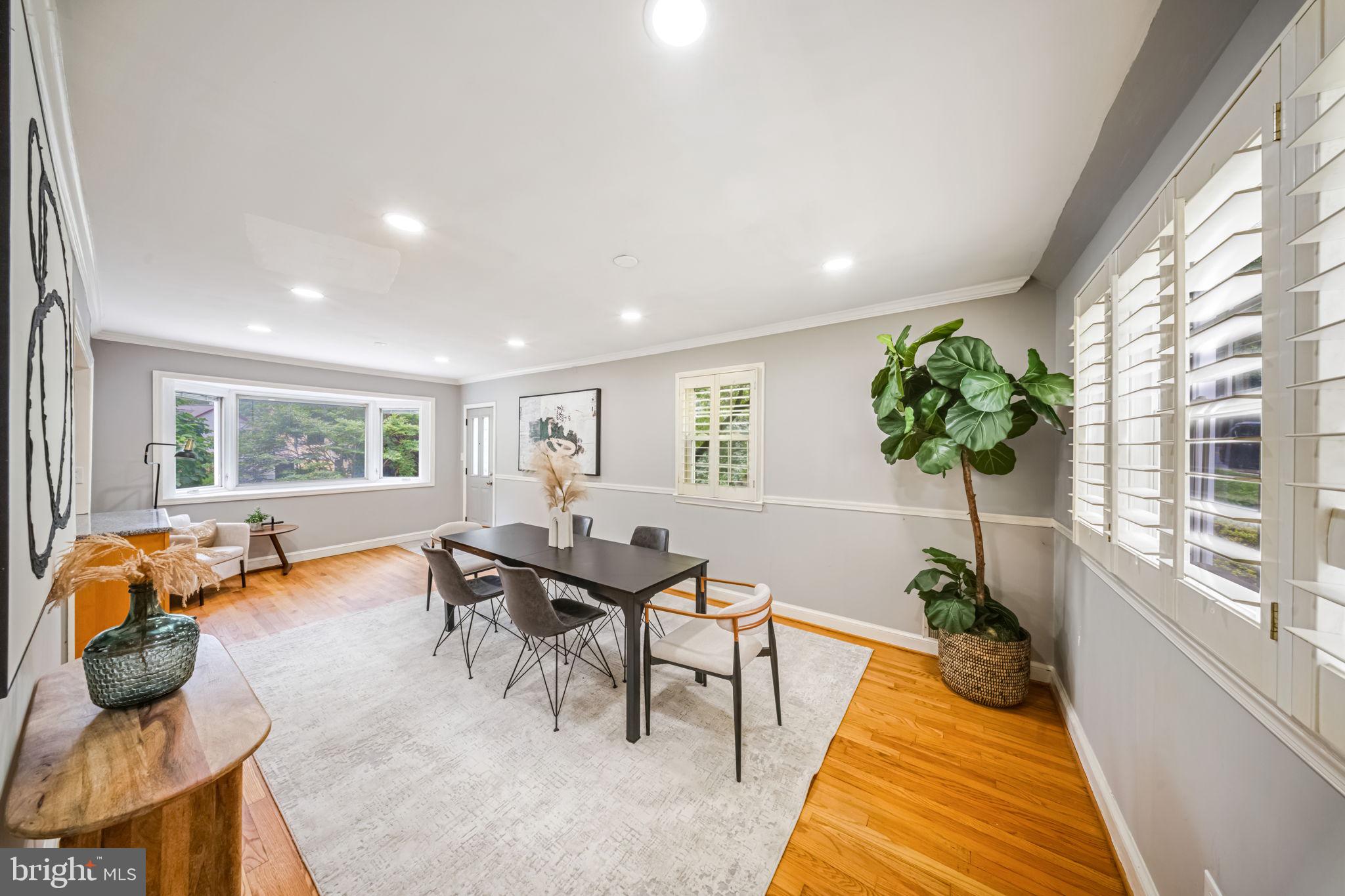 9920 Capitol View Avenue Silver Spring, MD 20910 - Photo 3 of 45