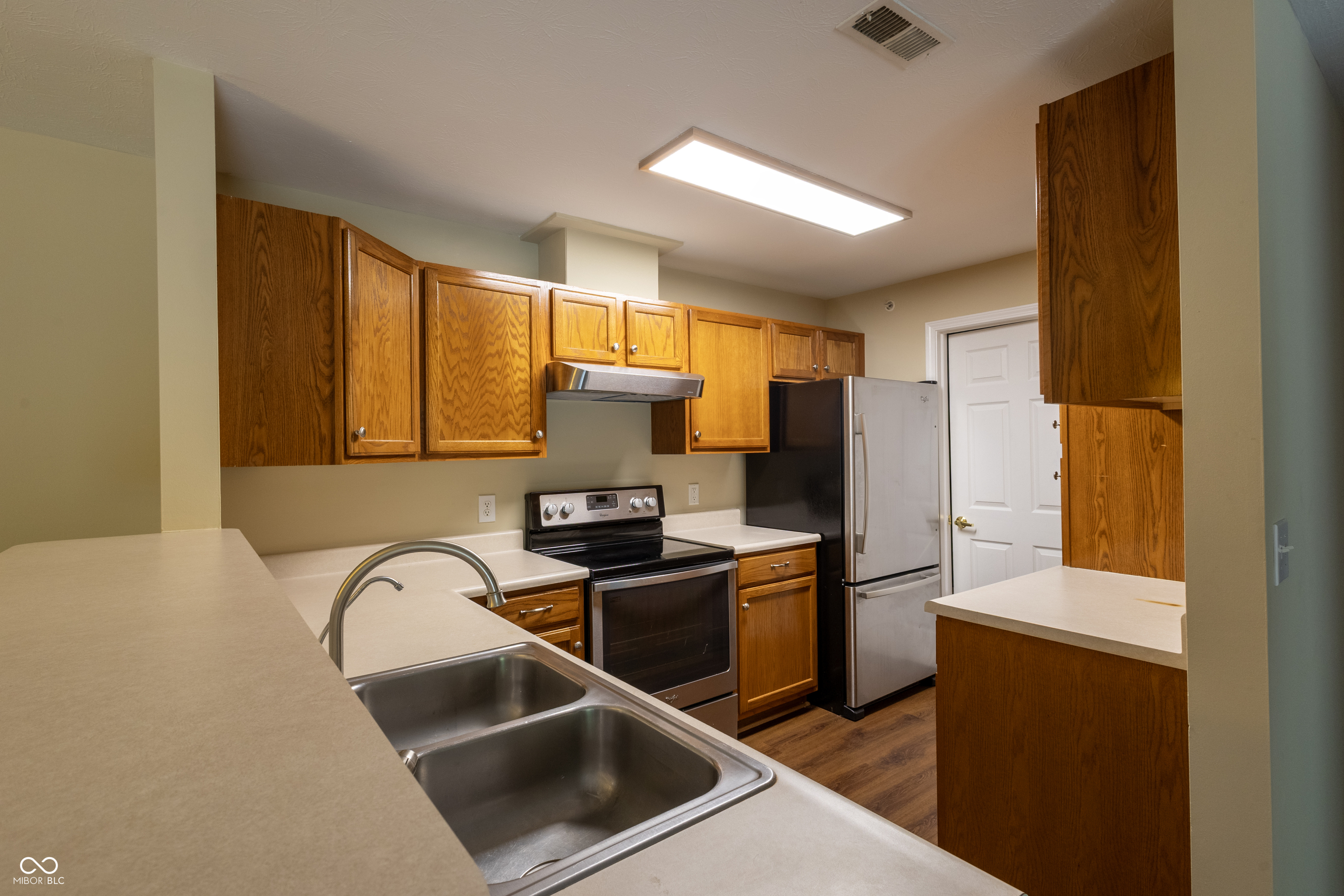 4933 Opal Ridge Lane, Unit 208 Indianapolis, IN 46237 - Photo 4 of 14