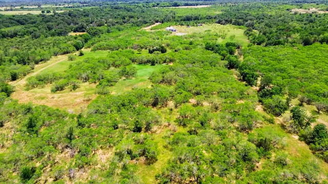 $465,000 | 6289 Maynard Hallmark Road, Flatonia, TX 78941