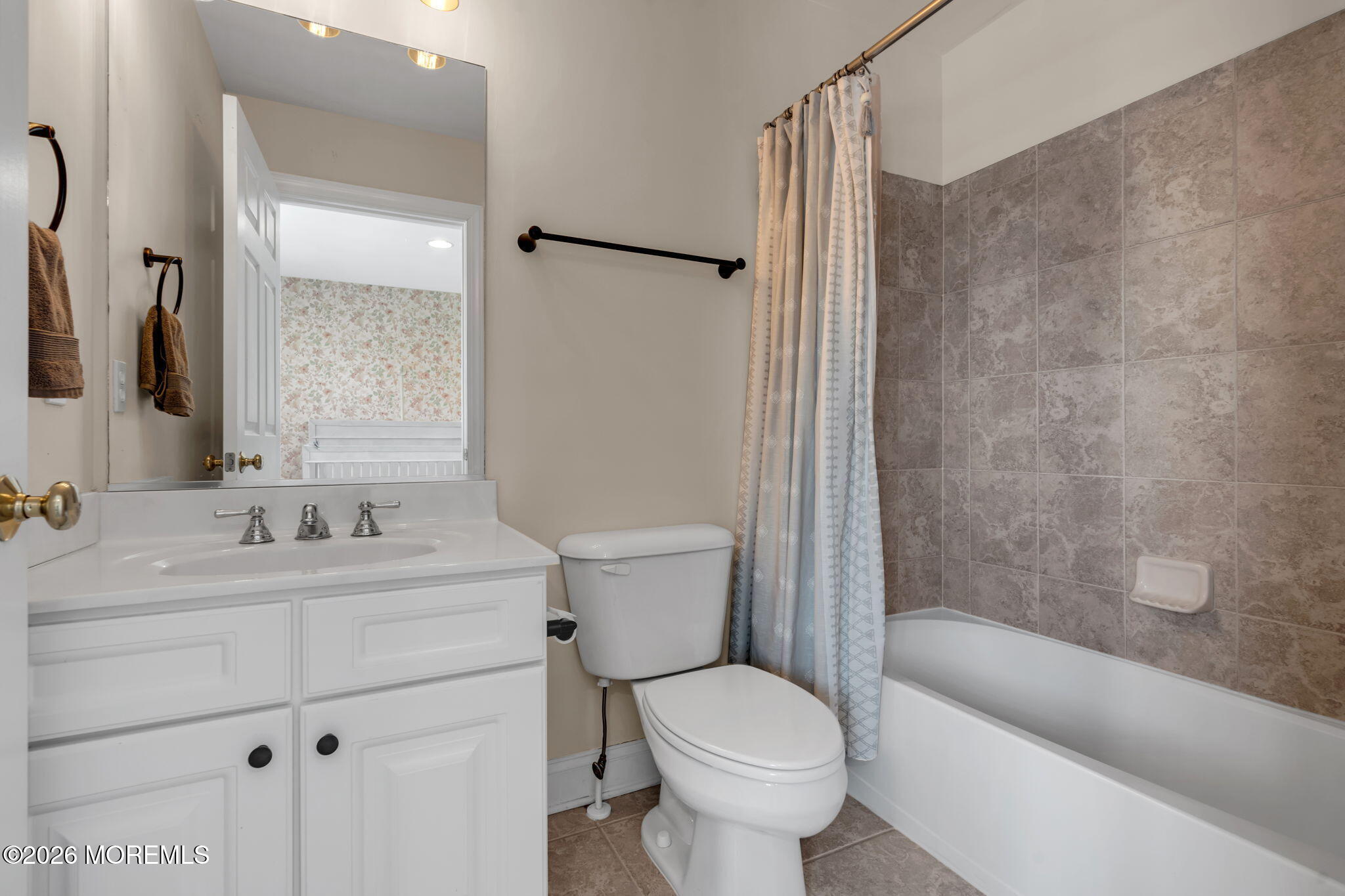 712 Abby Road Middletown, NJ 07748 - Photo 30 of 44 38-web-or-mls-DSC03516