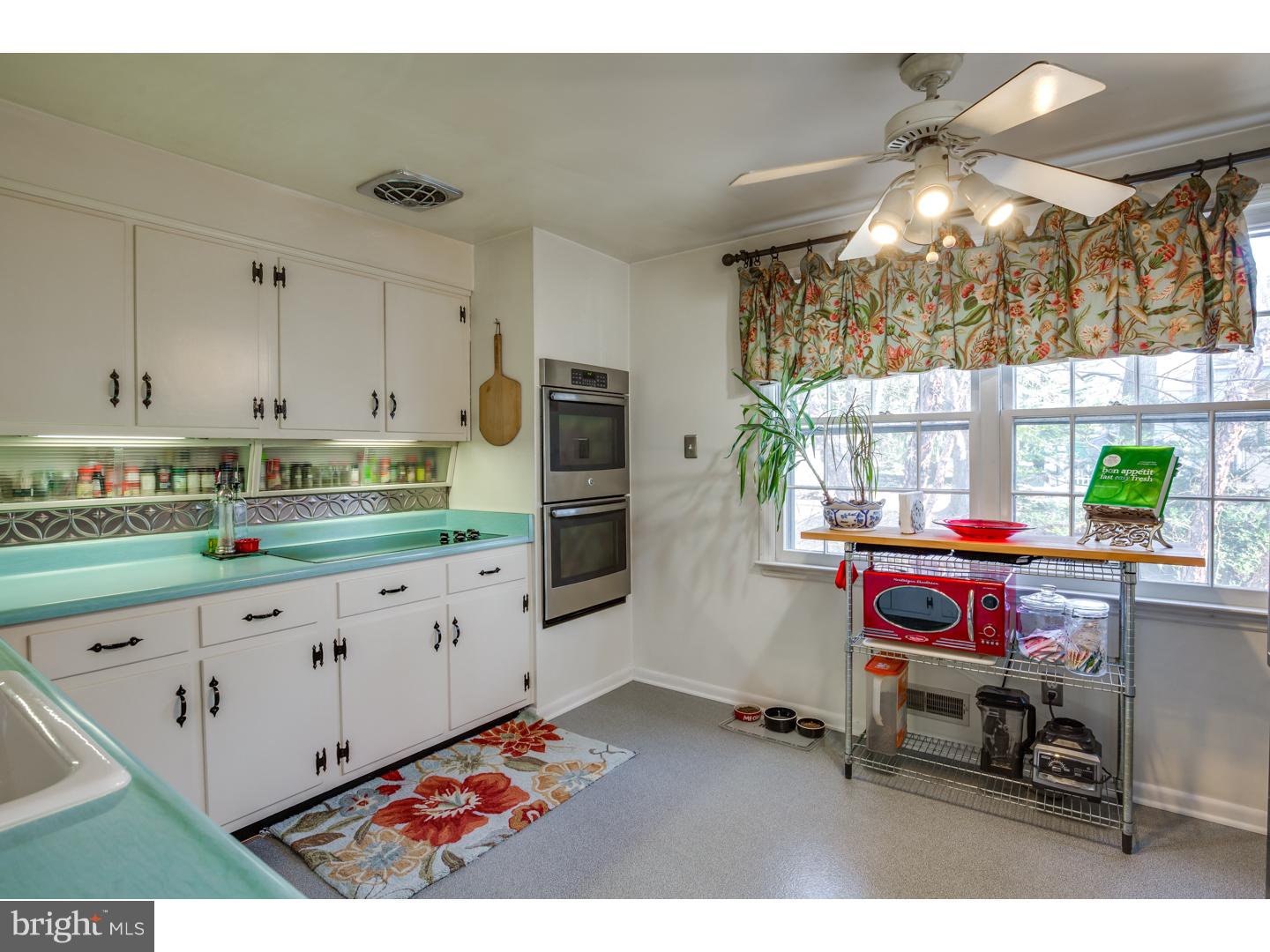 178 Pearl Croft Road Cherry Hill, NJ 08034 - Photo 3 of 23 Gallery Image 3