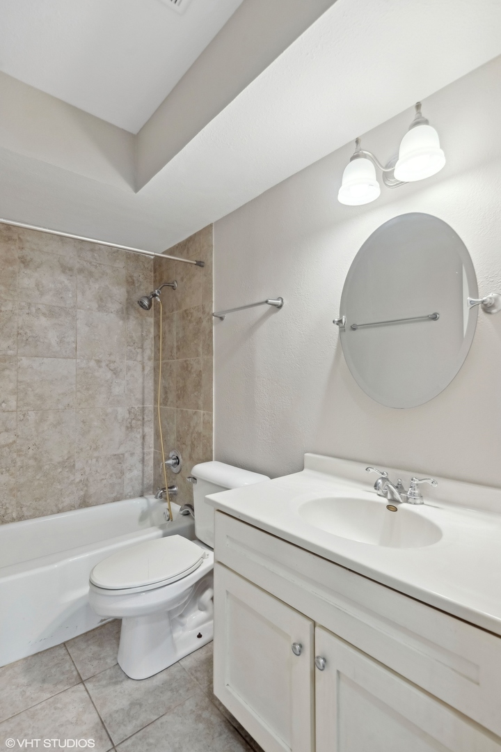 1500 Robin Circle, Unit 115 Hoffman Estates, IL 60169 - Photo 13 of 22