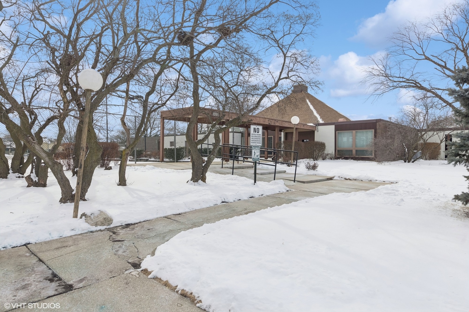 1500 Robin Circle, Unit 115 Hoffman Estates, IL 60169 - Photo 21 of 22