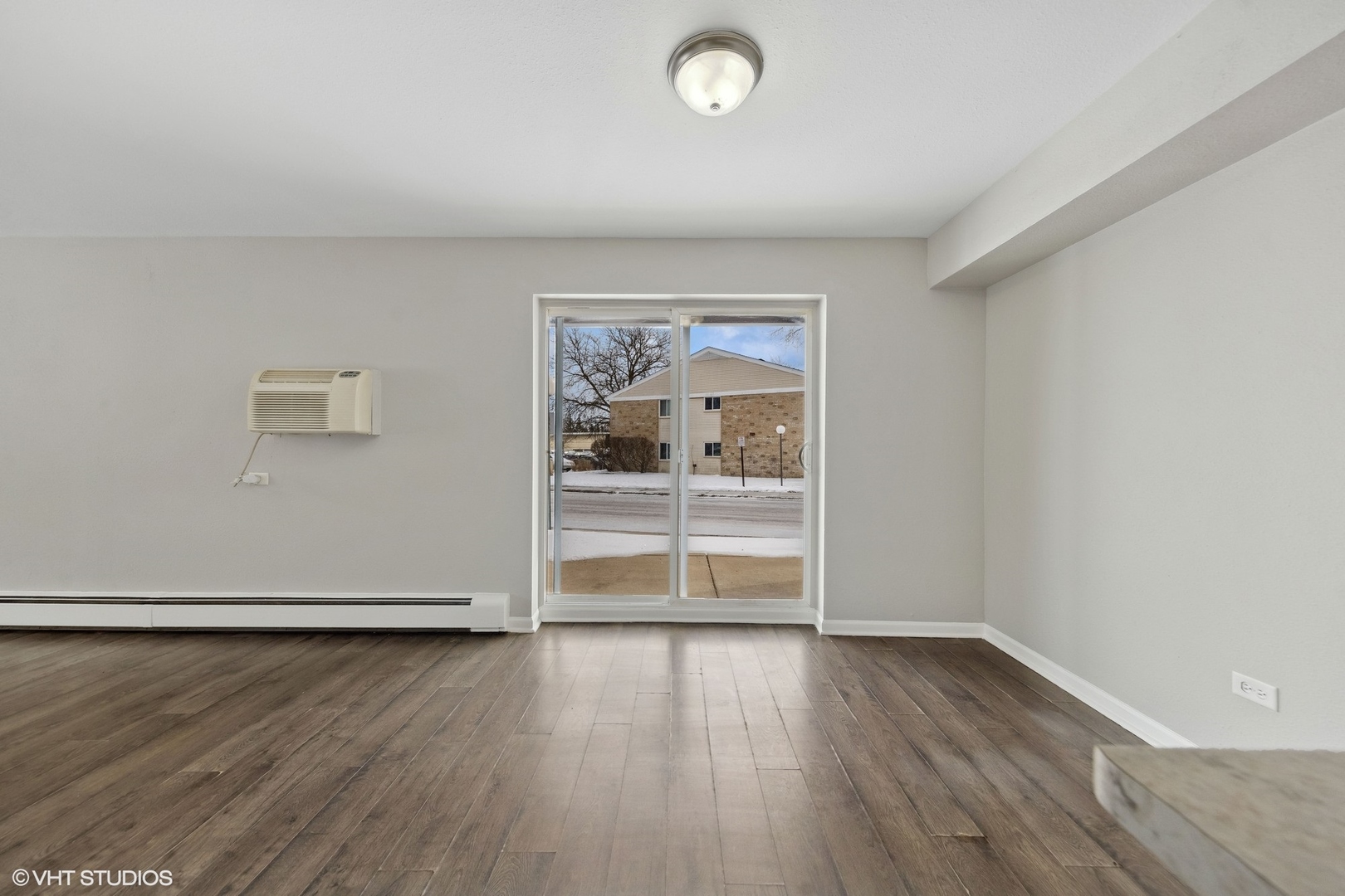 1500 Robin Circle, Unit 115 Hoffman Estates, IL 60169 - Photo 4 of 22