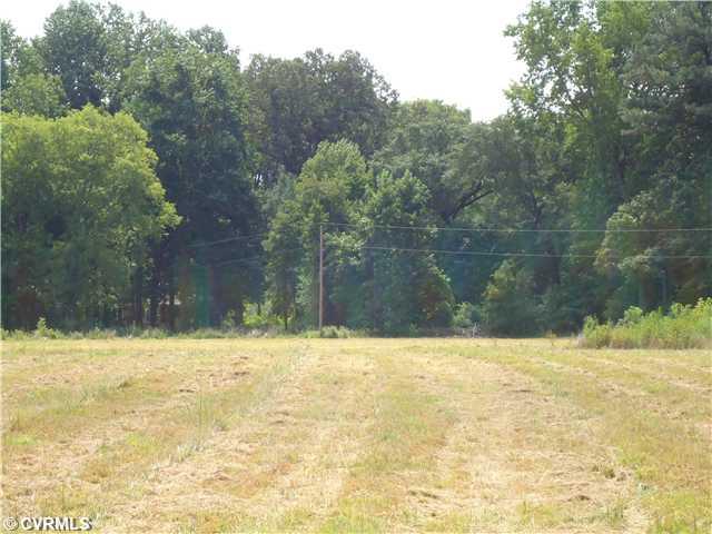 Lot 2 Riverside Drive Lanexa, VA 23089 - Photo 3 of 6 Exterior Front - View of lot from the river.