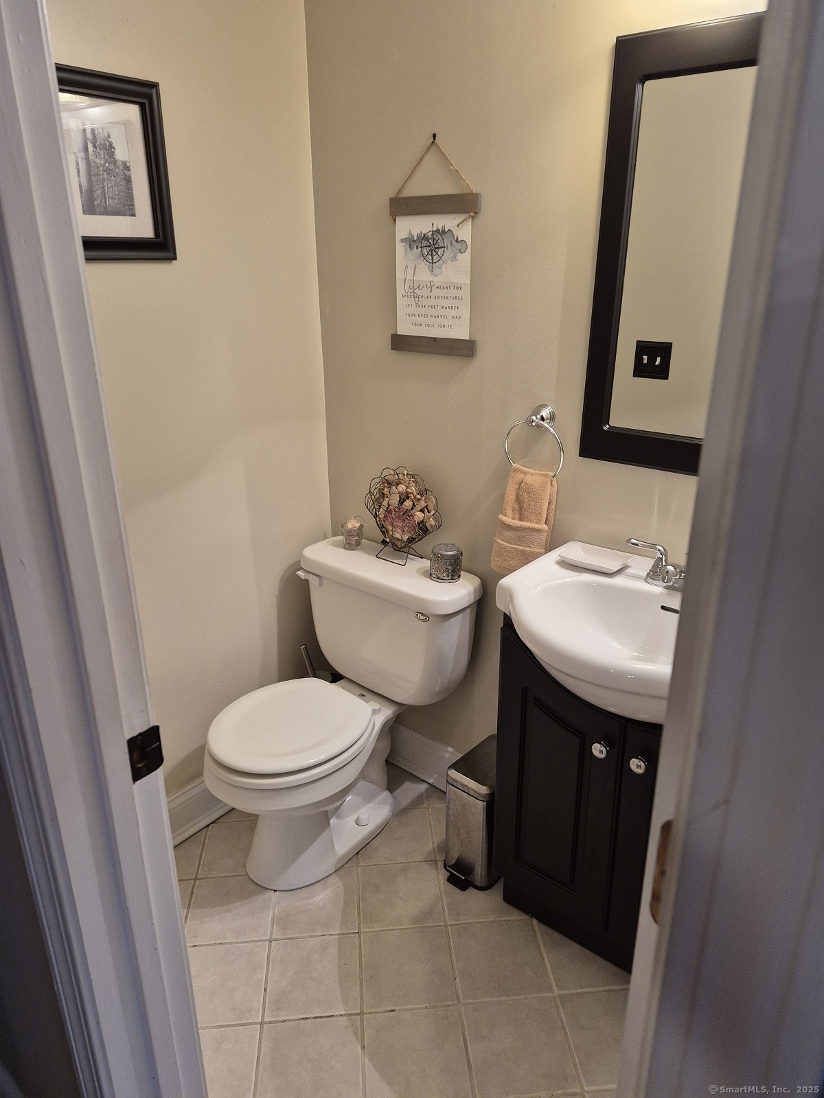 34 Transylvania Road Woodbury, CT 06798 - Photo 11 of 17 a bathroom with a toilet sink and mirror