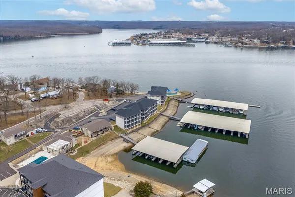 $325,000 | 4935 Robbins Circle, Unit 213, Osage Beach, MO 65065