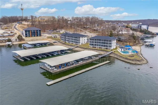 $325,000 | 4935 Robbins Circle, Unit 213, Osage Beach, MO 65065