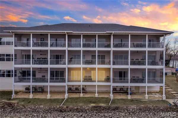 $325,000 | 4935 Robbins Circle, Unit 213, Osage Beach, MO 65065