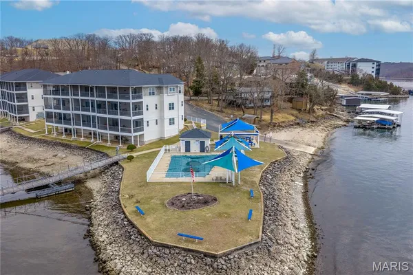 $325,000 | 4935 Robbins Circle, Unit 213, Osage Beach, MO 65065