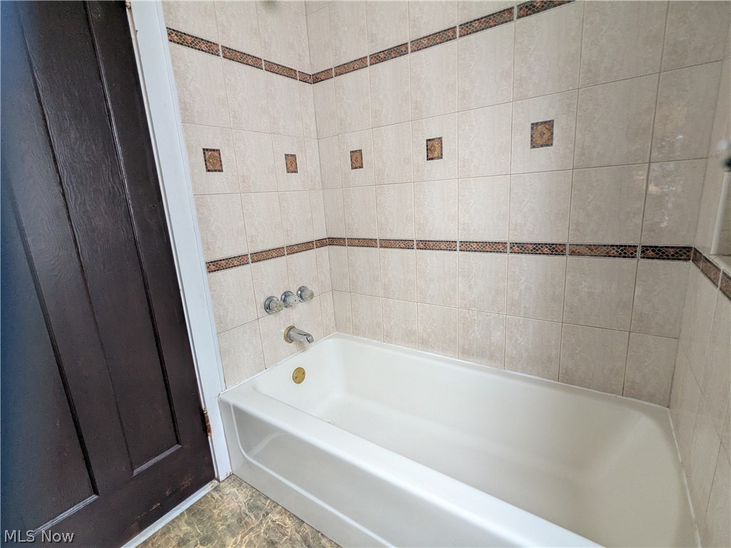 1151 Quilliams Road Cleveland Heights, OH 44121 - Photo 16 of 30
