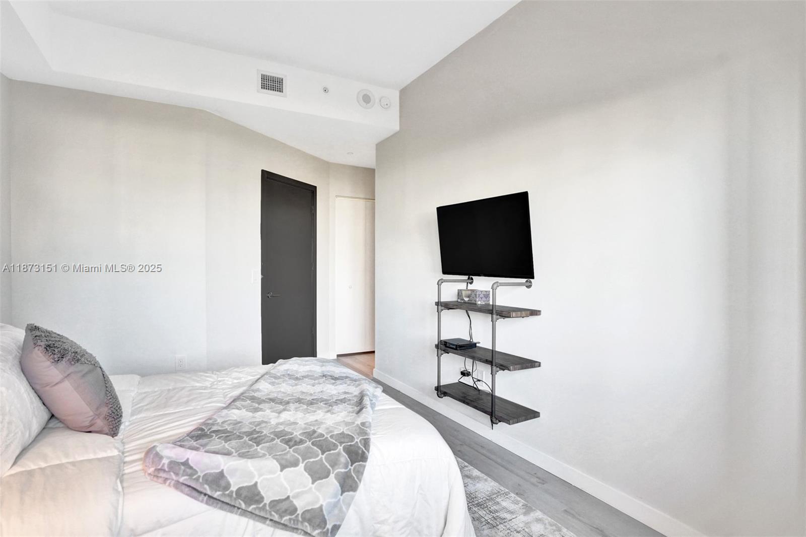 480 Northeast 31st Street, Unit 1401 Miami, FL 33137 - Photo 22 of 78