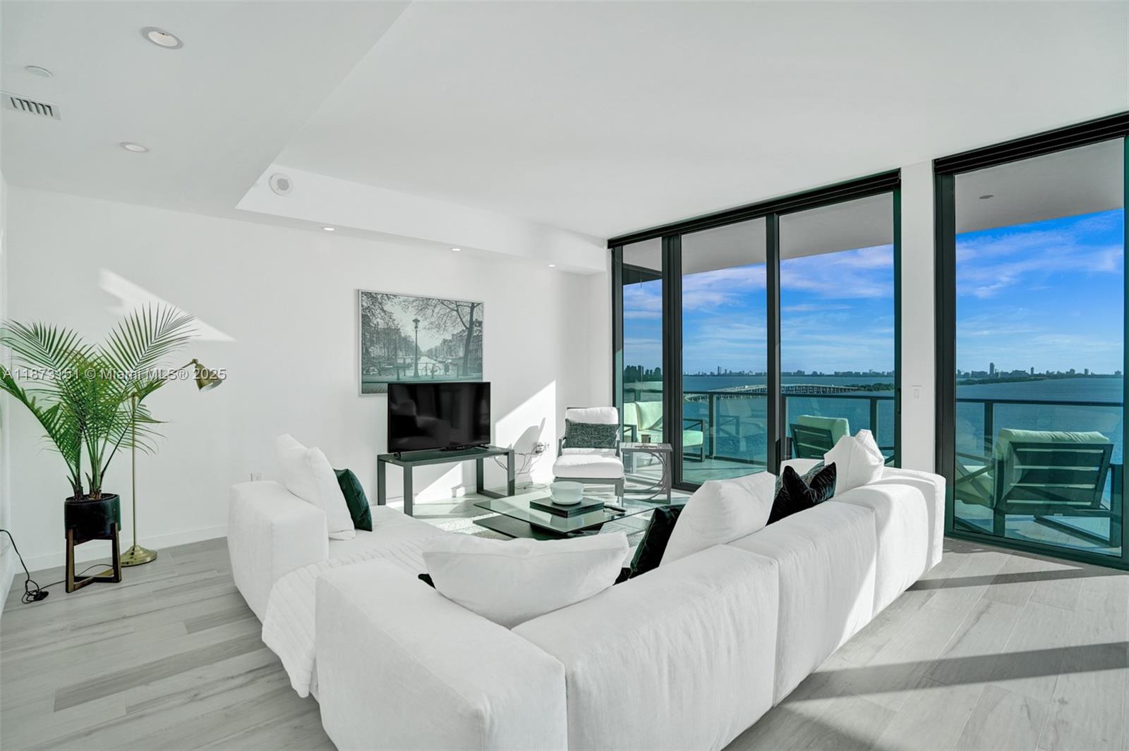 480 Northeast 31st Street, Unit 1401 Miami, FL 33137 - Photo 26 of 78