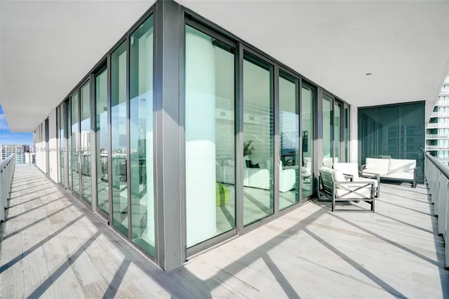 $12,500 | 480 Northeast 31st Street, Unit 1401, Miami, FL 33137